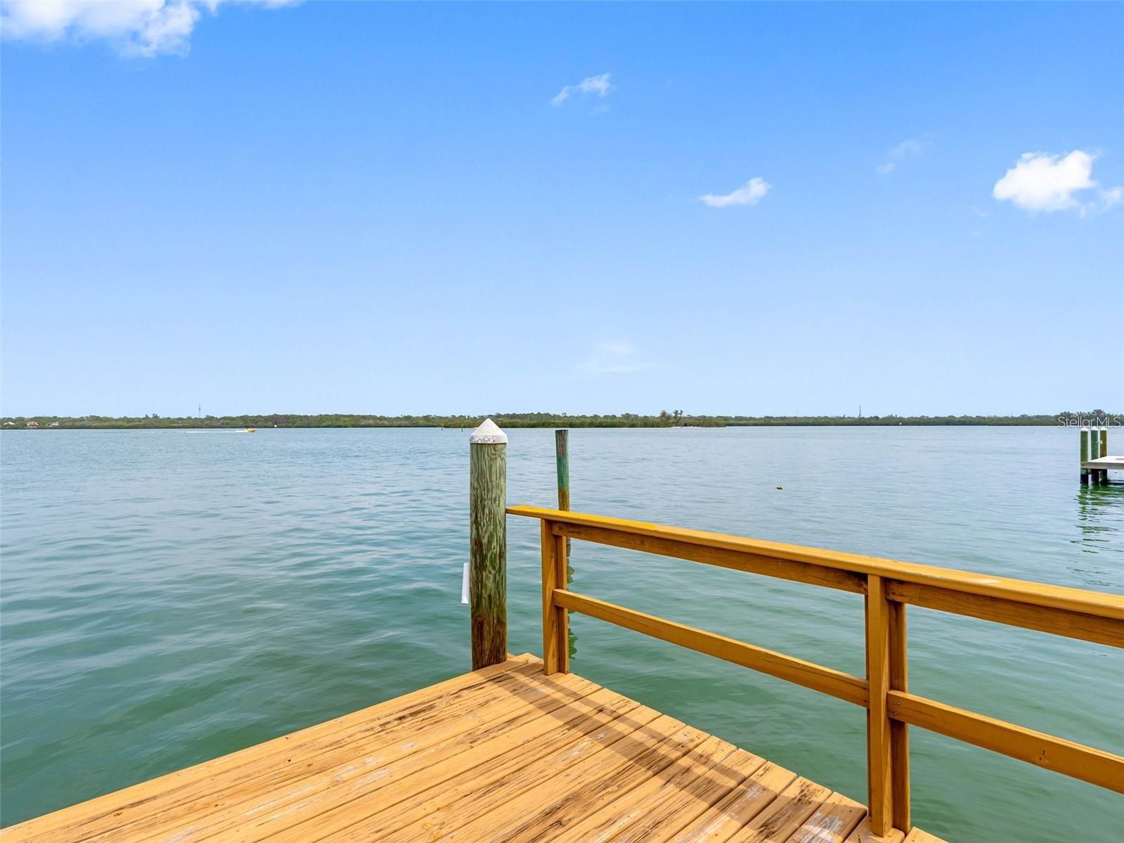 SUNRAY BEACH HOMES - Residential