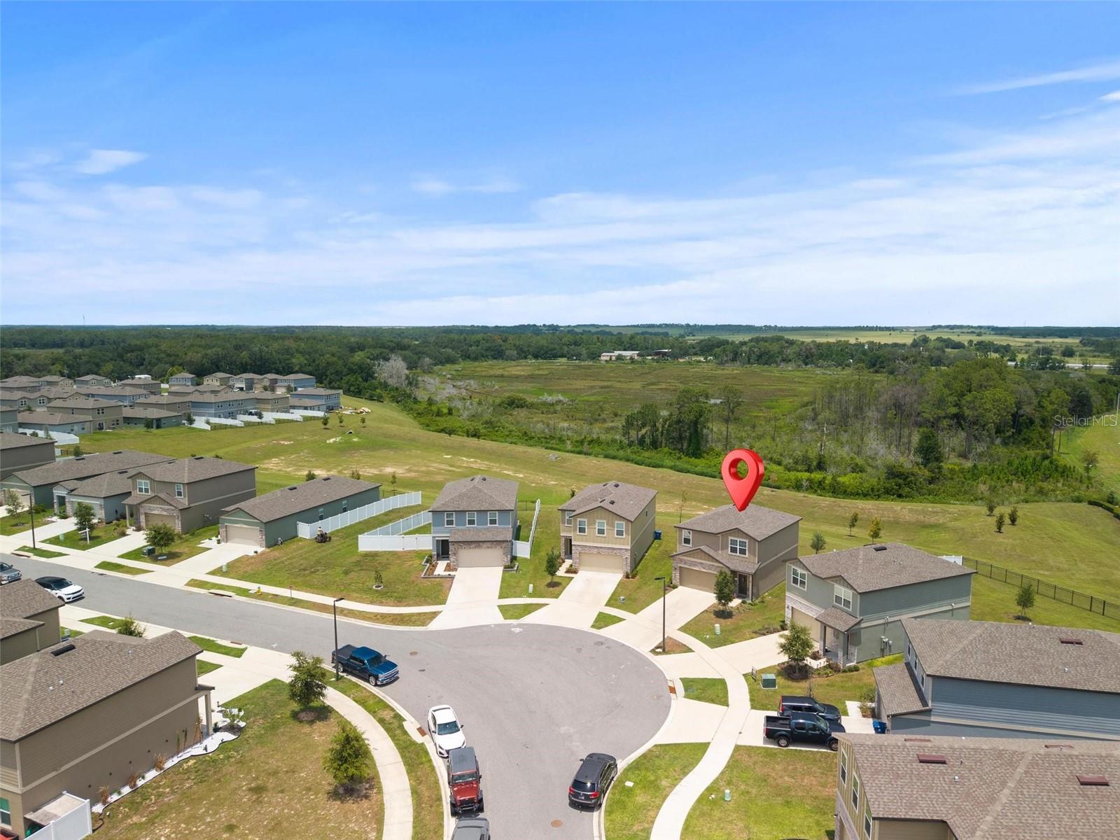 8704 SPORTSMAN LOOP
