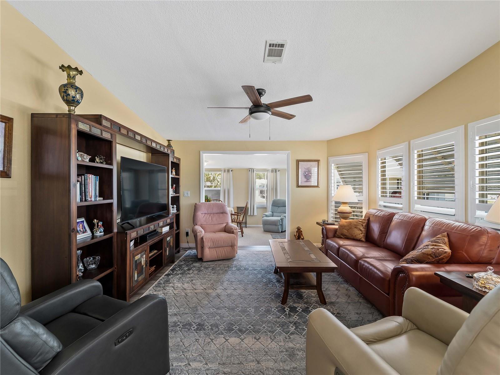 SANDALWOOD PARK - Residential