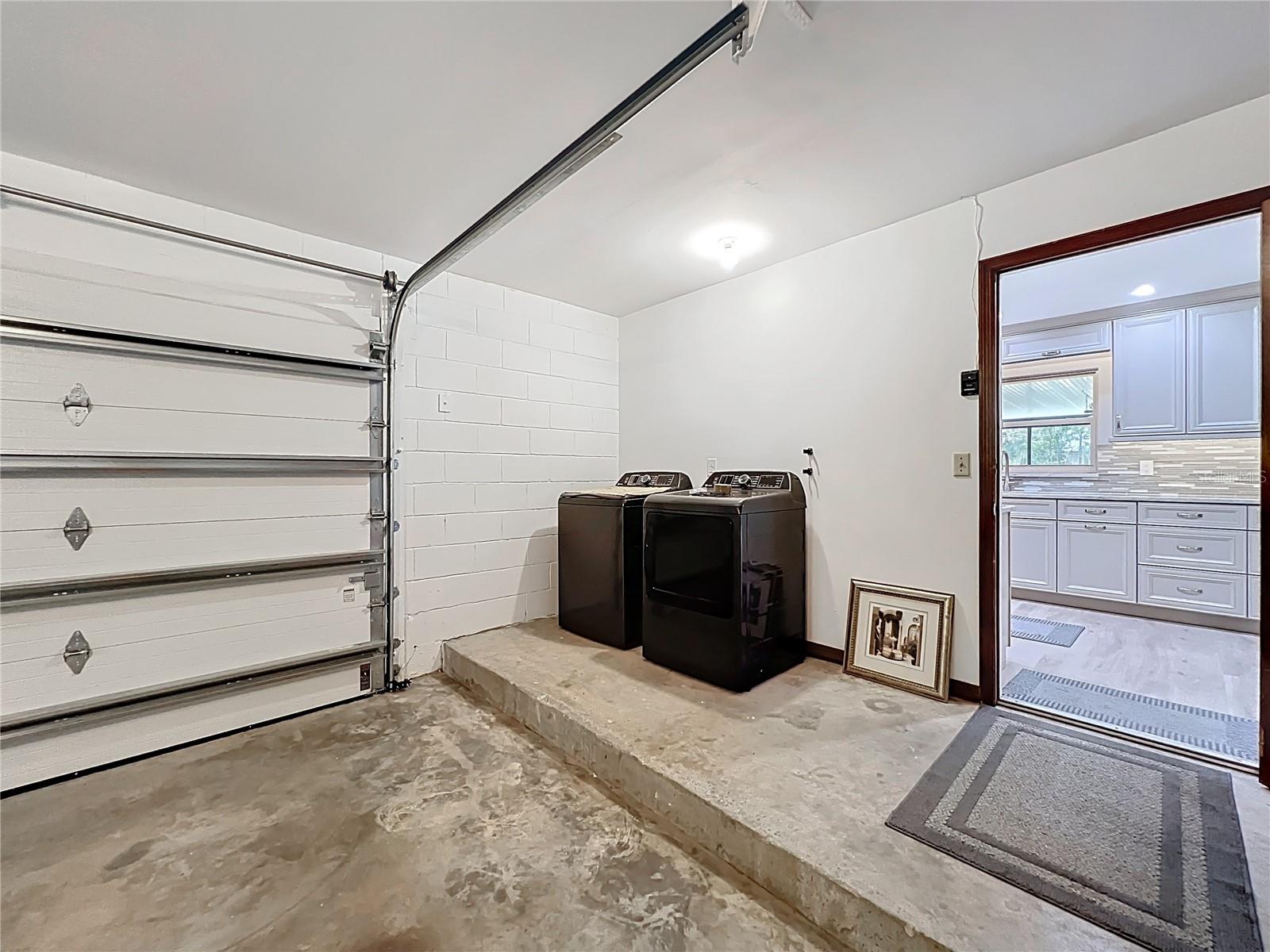 CRYSTAL PARK - Residential