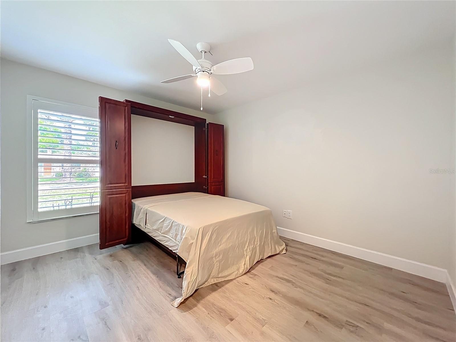 CRYSTAL PARK - Residential