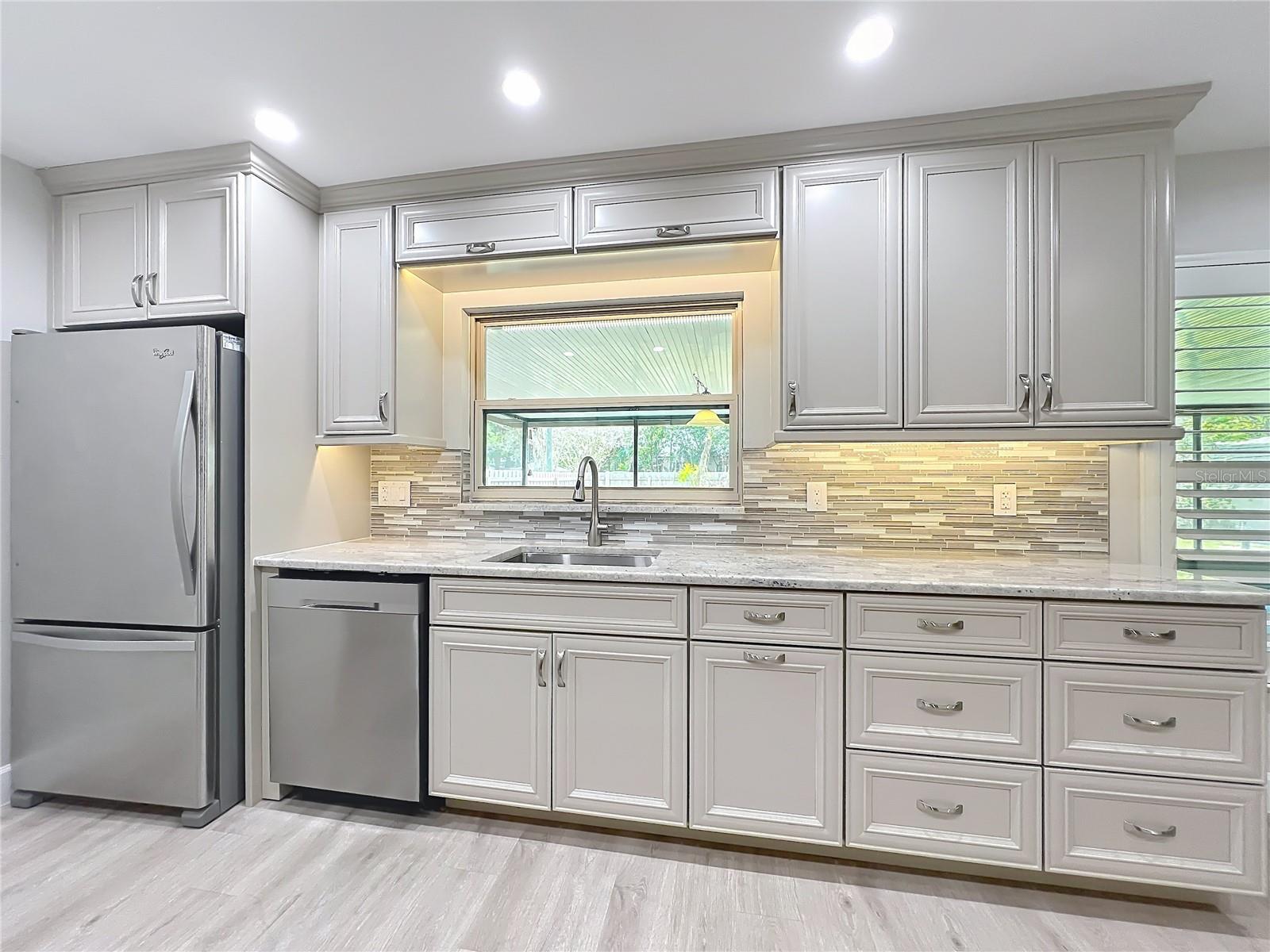 CRYSTAL PARK - Residential