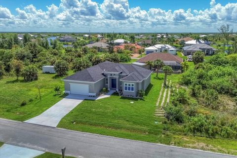 A home in PORT CHARLOTTE