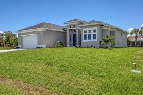 A home in PORT CHARLOTTE