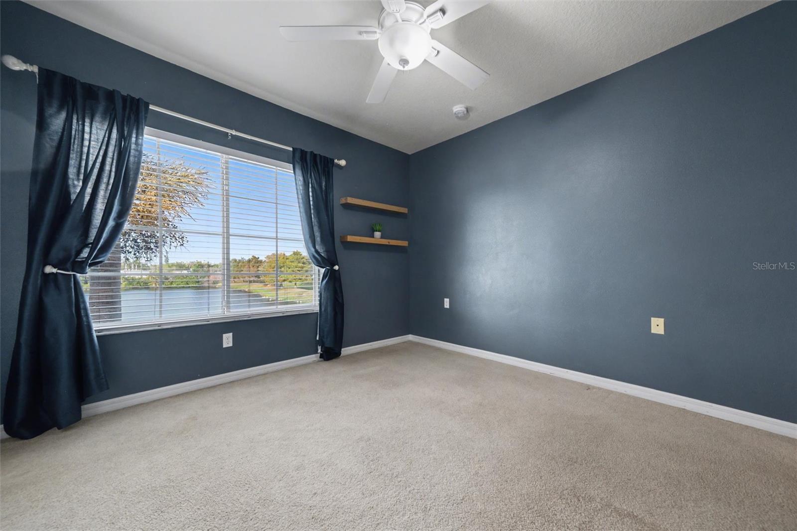 LAKESIDE VILLAGE TOWNHOME - Residential