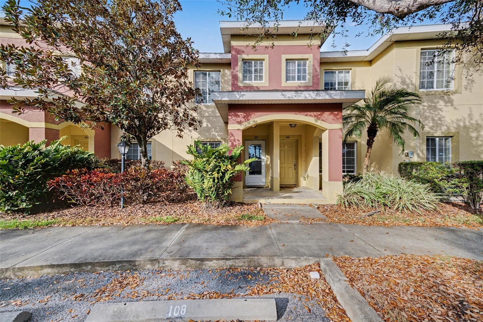 LAKESIDE VILLAGE TOWNHOME - Residential