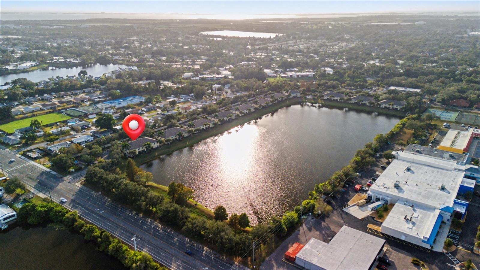 LAKESIDE VILLAGE TOWNHOME - Residential