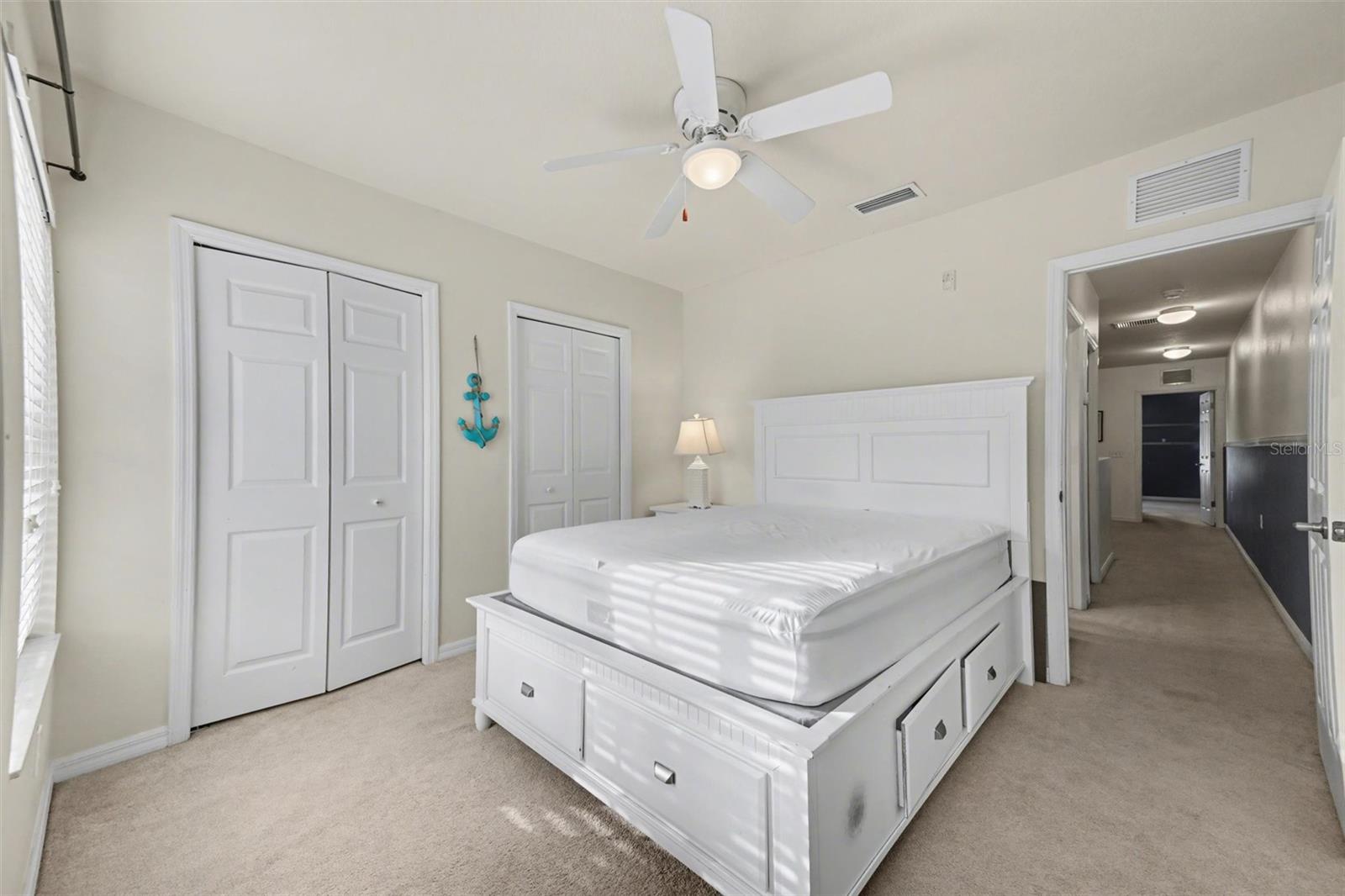 LAKESIDE VILLAGE TOWNHOME - Residential