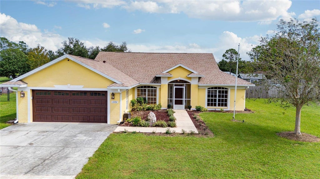 Photo of 12404 Palm Ridge Drive, San Antonio, FL 33576 (MLS # TB8561078)