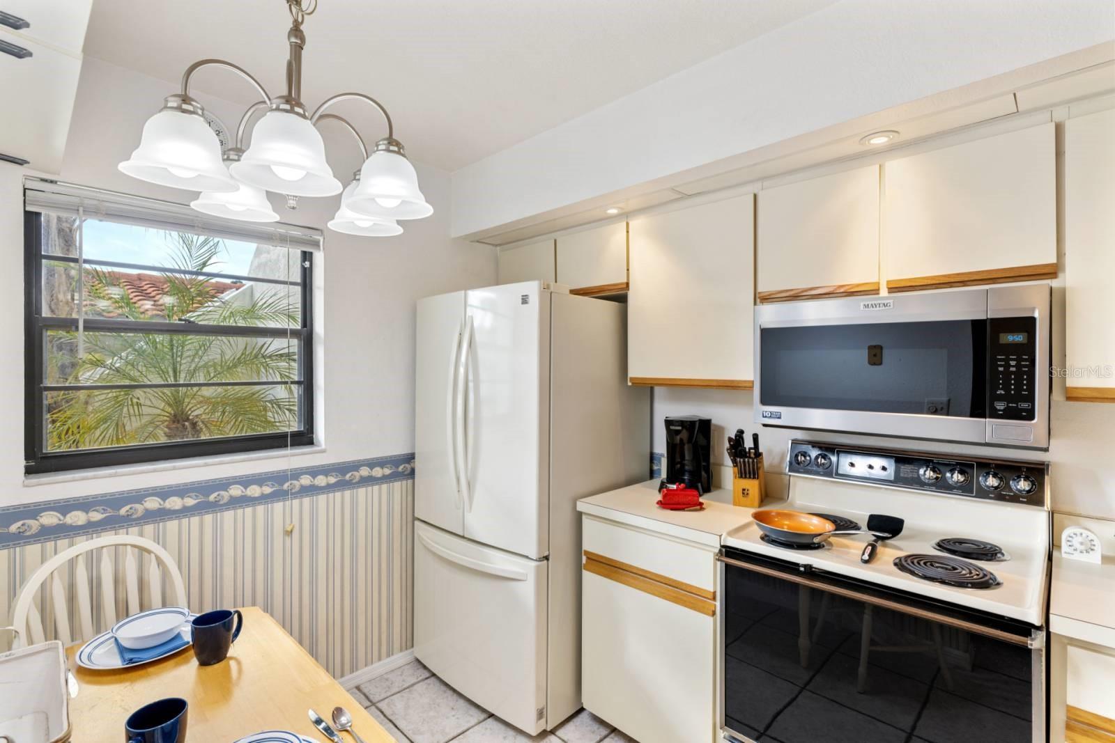 OAKWOOD PH 01 BLDG A - Residential Lease