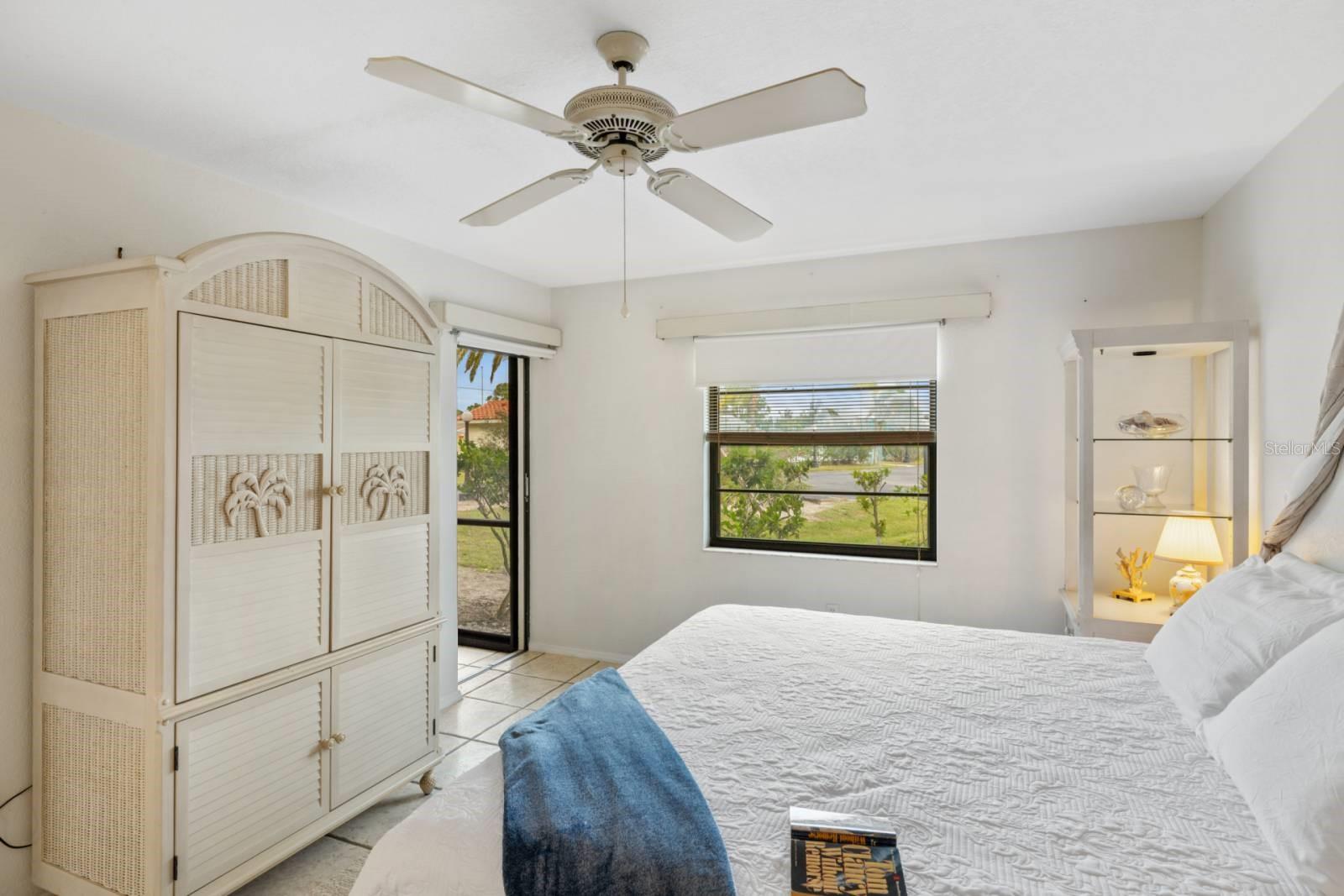 OAKWOOD PH 01 BLDG A - Residential Lease