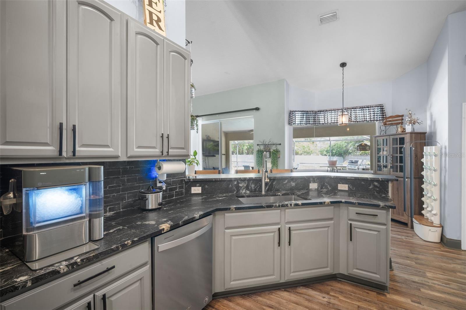 BELLA VISTA AT LA CITA PH 02 - Residential