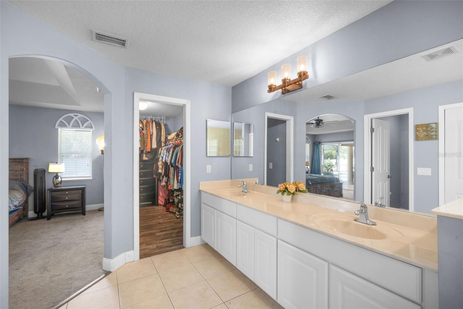 BELLA VISTA AT LA CITA PH 02 - Residential