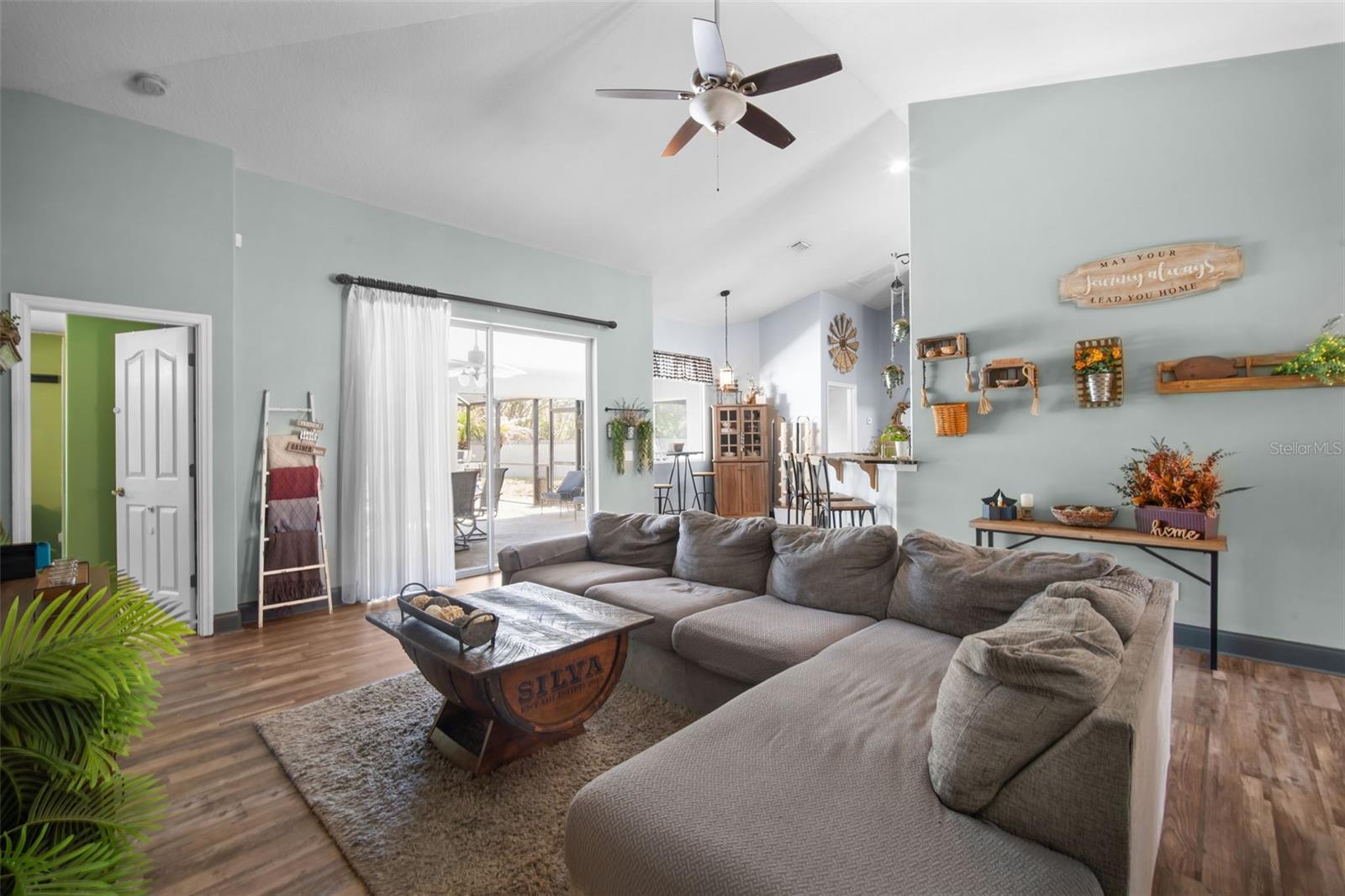 BELLA VISTA AT LA CITA PH 02 - Residential