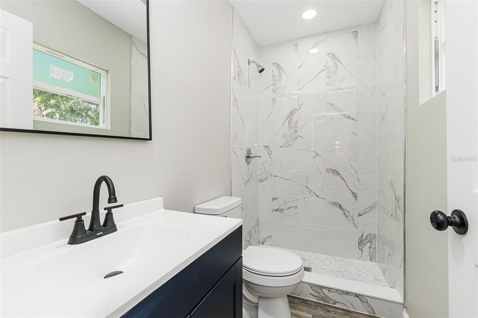 COUNTRY CLUB ESTATES RESUB PT - Residential