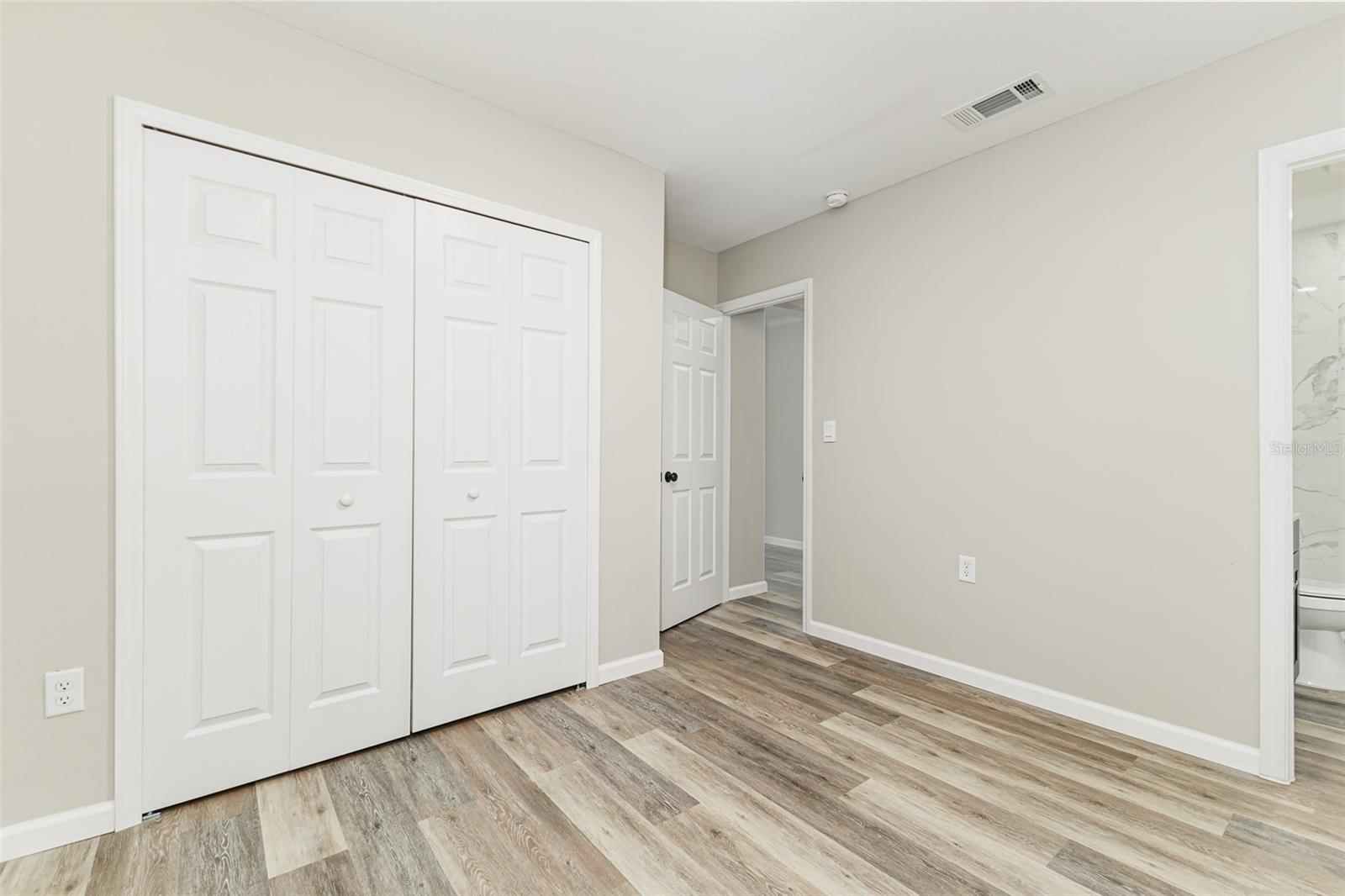 COUNTRY CLUB ESTATES RESUB PT - Residential