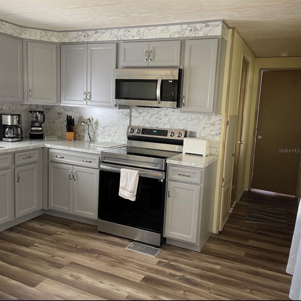 POINTE WEST RESIDENT OWNED COMMUNITY INC - Residential