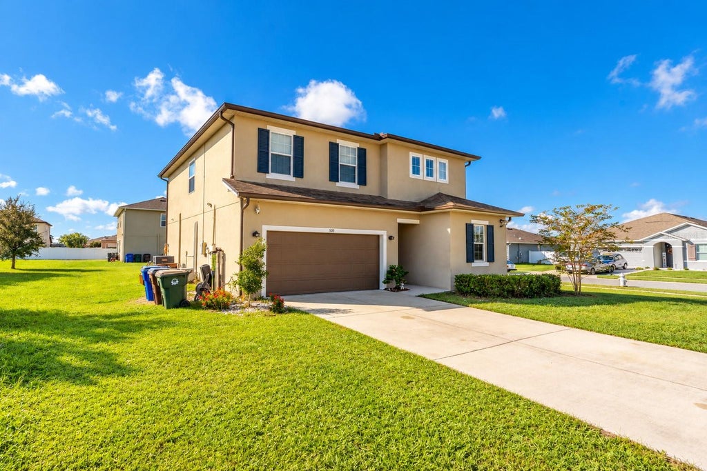 Photo of 5595 Western Sun Drive, Saint Cloud, FL 34771 (MLS # S5159875)