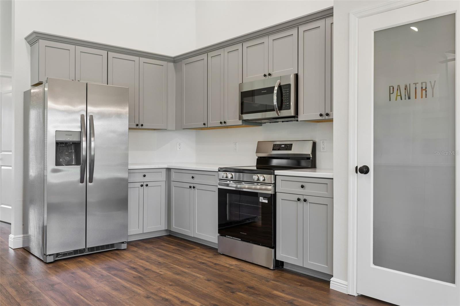 ROYAL HIGHLANDS - Residential