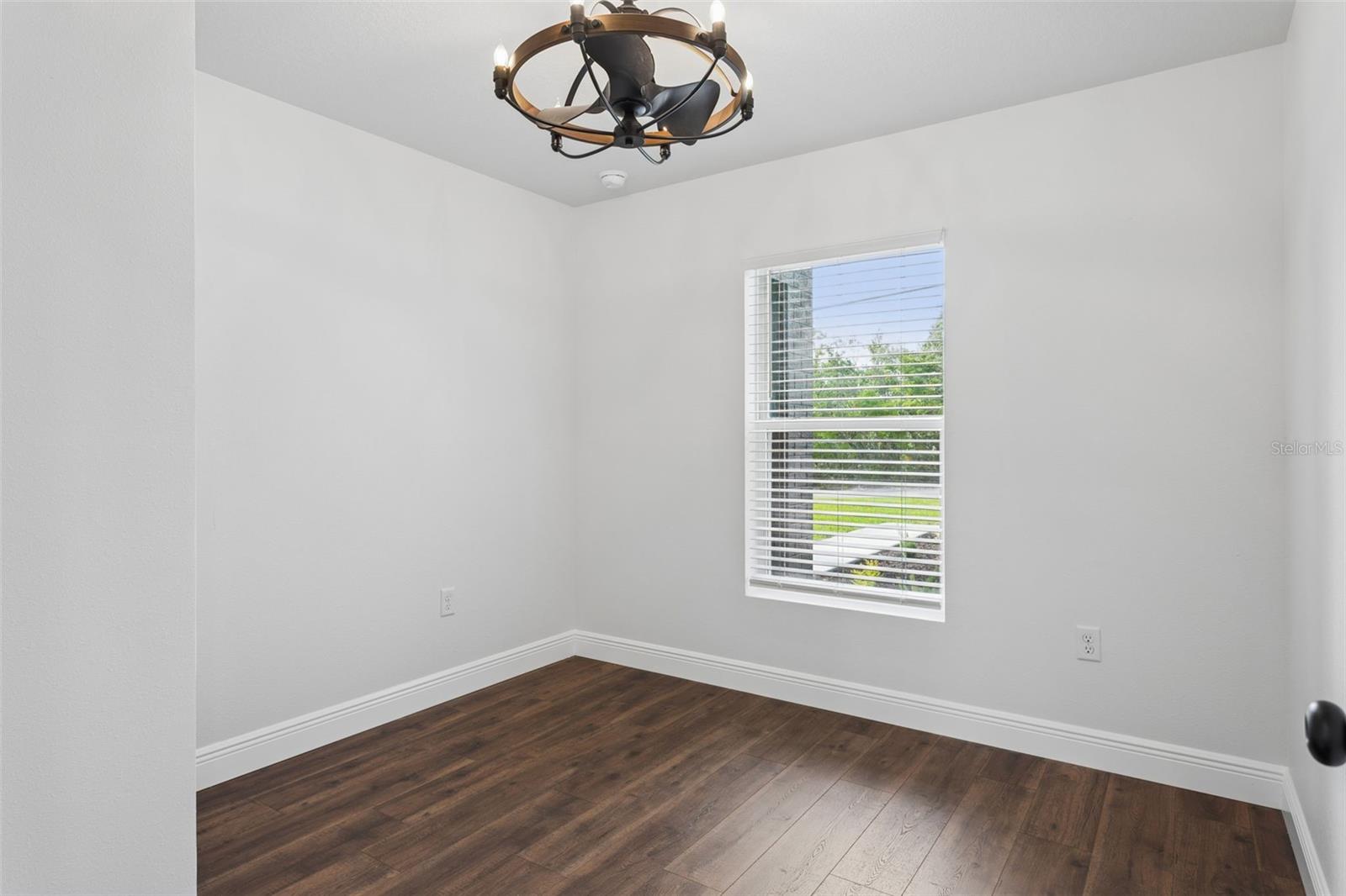 ROYAL HIGHLANDS - Residential