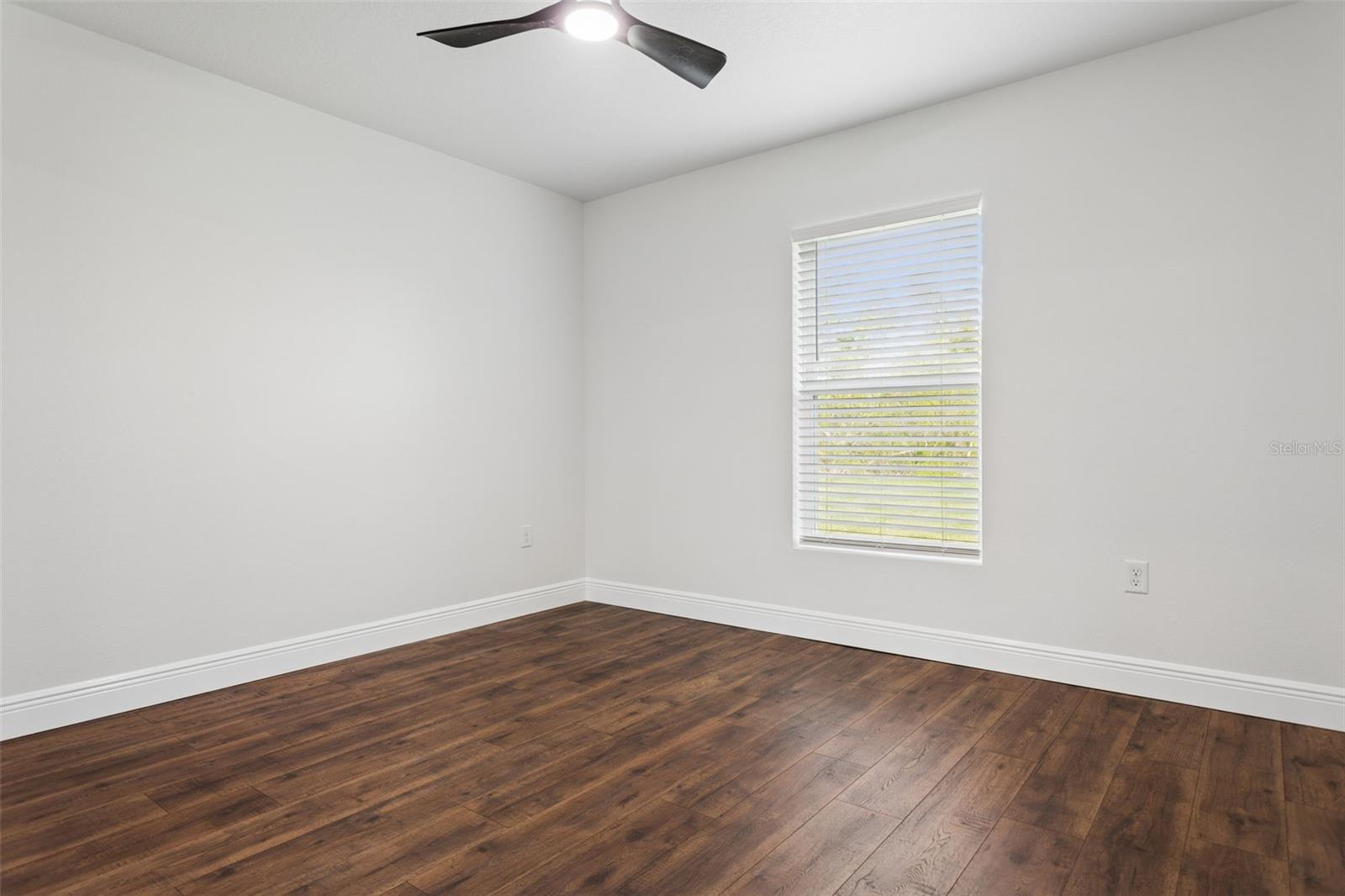 ROYAL HIGHLANDS - Residential