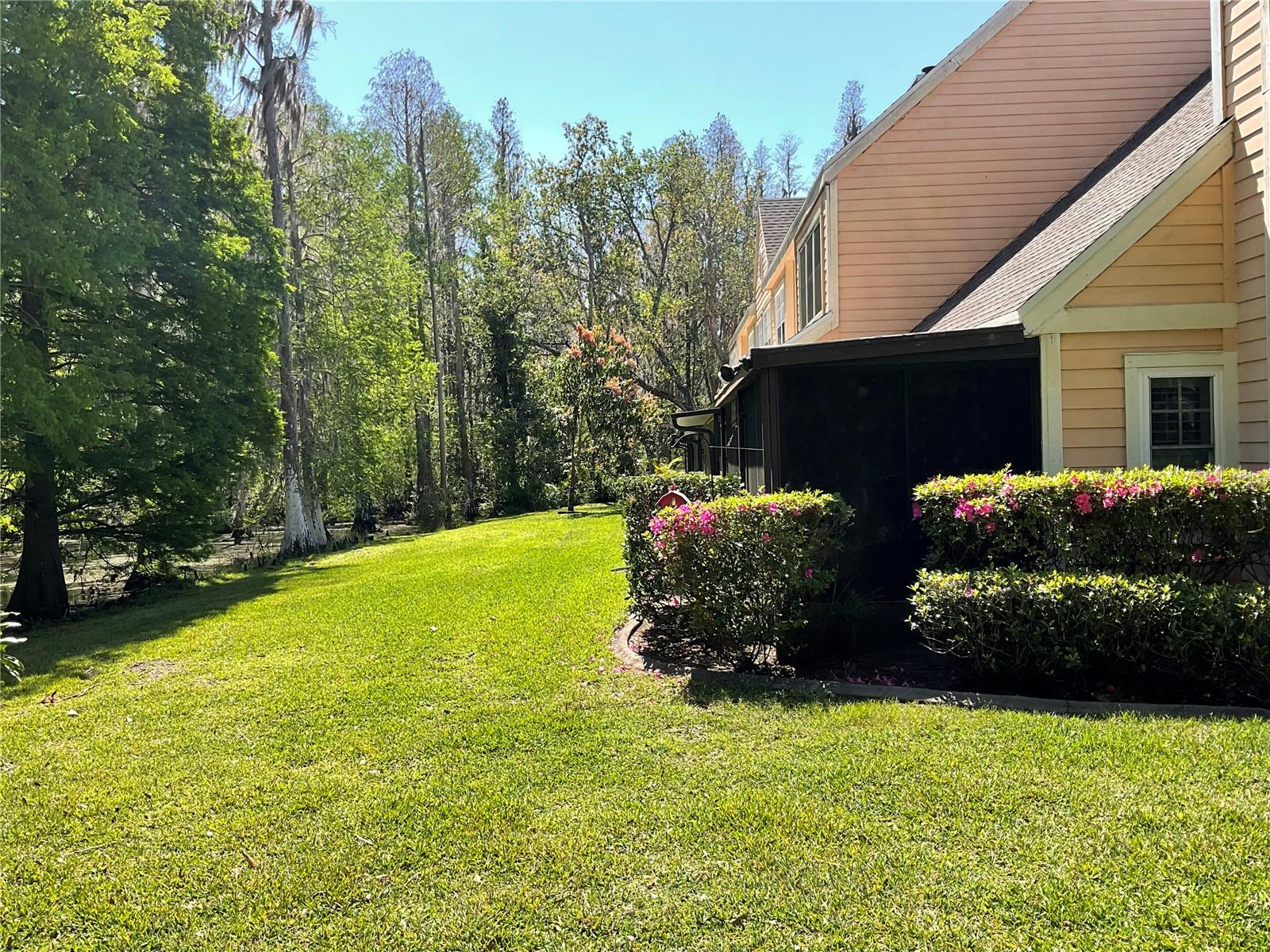 PINE GROVE CONDO AT BLOO - Residential