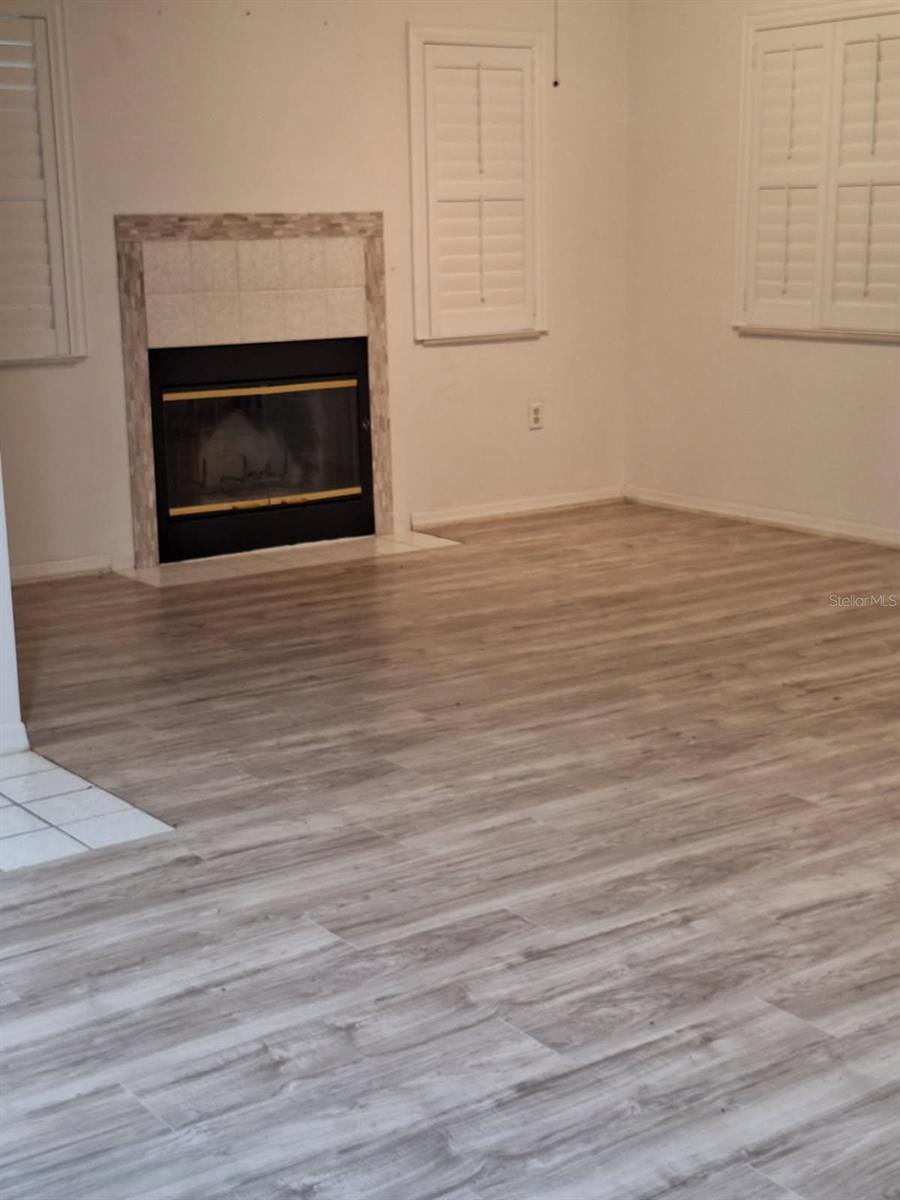 PINE GROVE CONDO AT BLOO - Residential