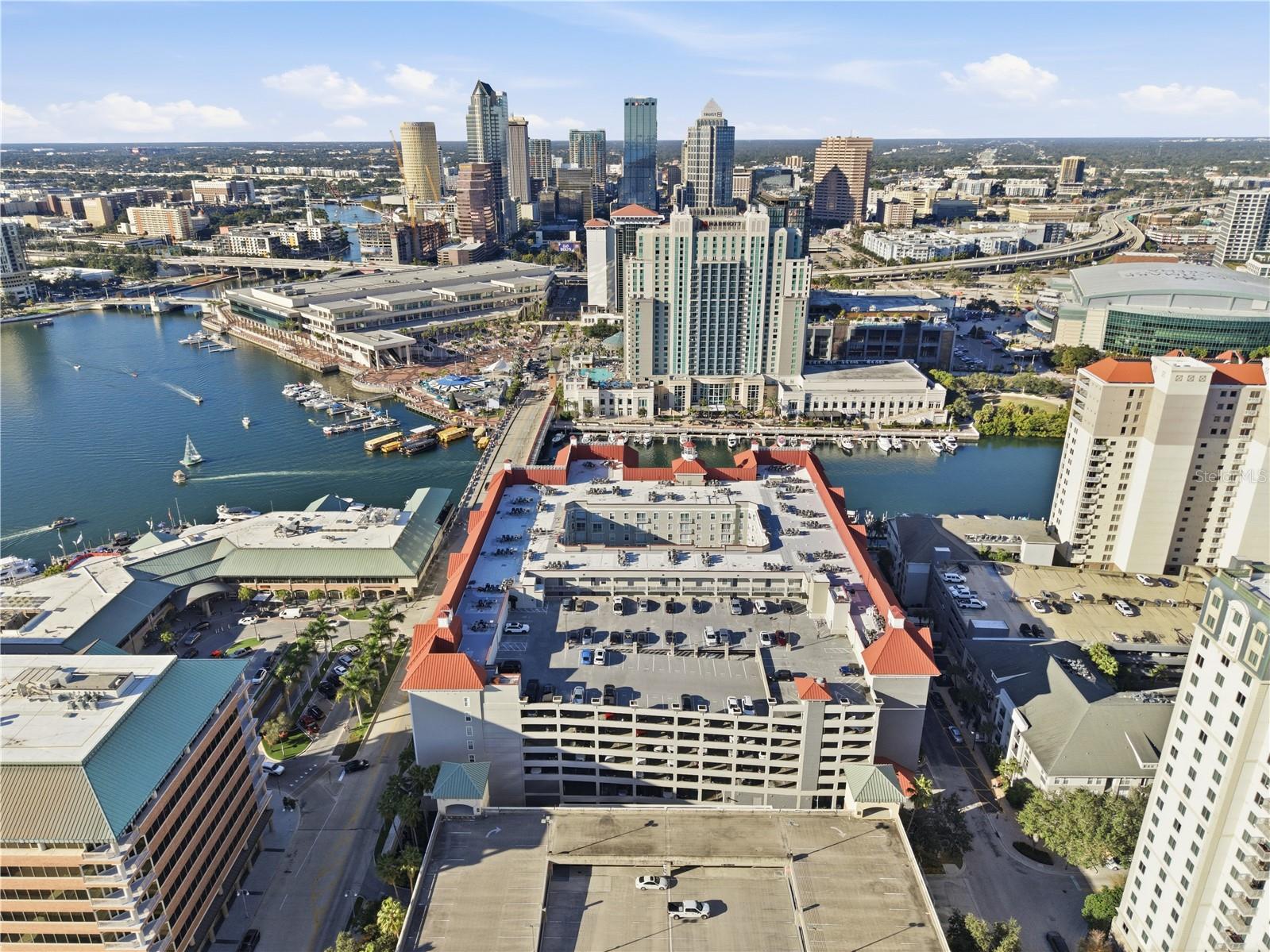 PARKCREST HARBOUR ISLAND CONDO - Residential