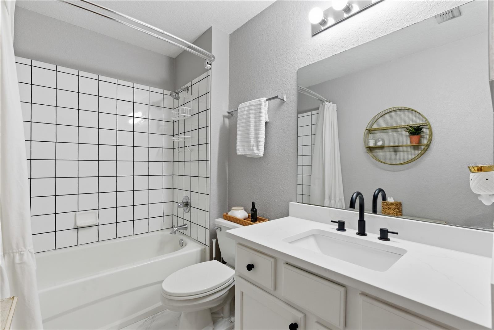 PARKCREST HARBOUR ISLAND CONDO - Residential