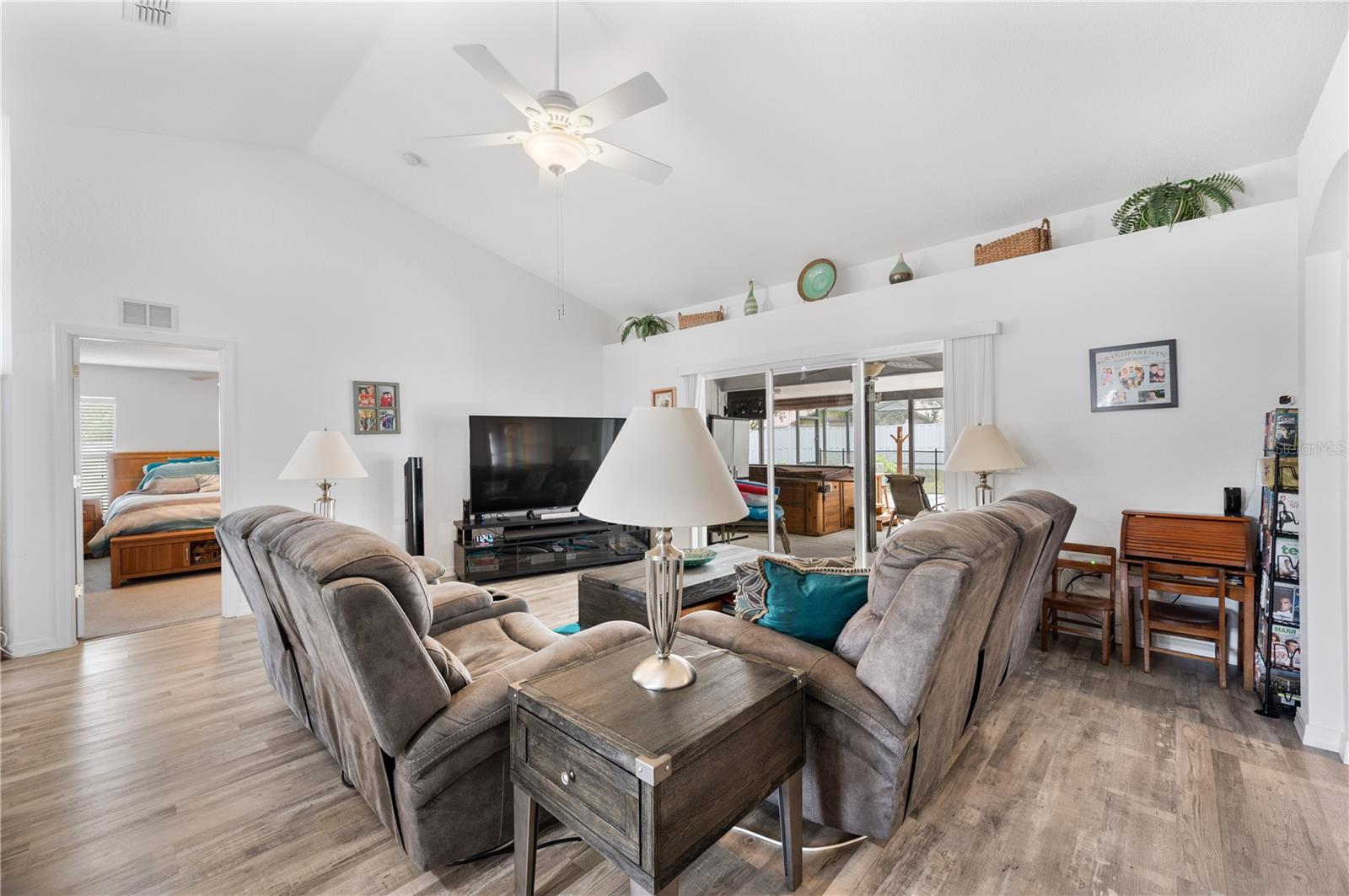 OAK CROSSING PH 02 - Residential