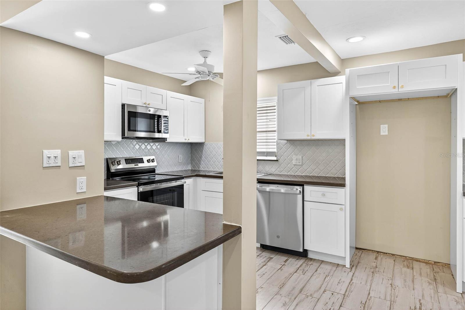LONG POINT SUB - Residential
