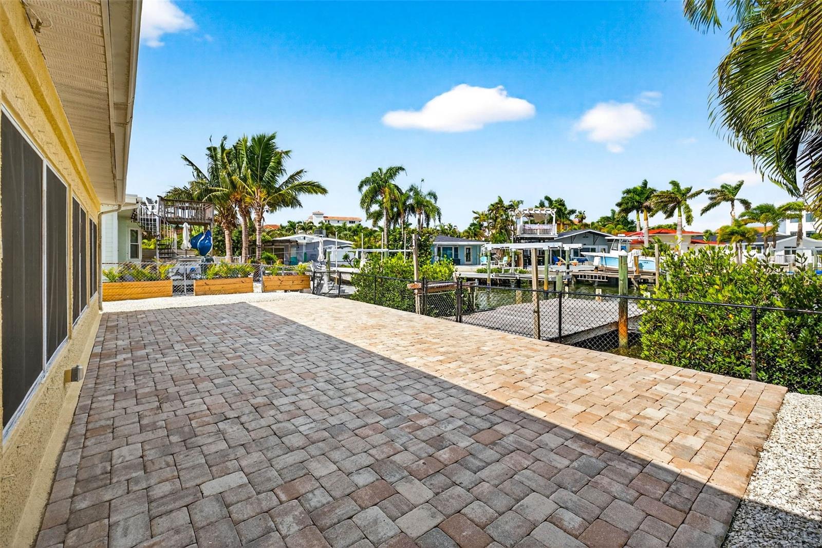 LONG POINT SUB - Residential