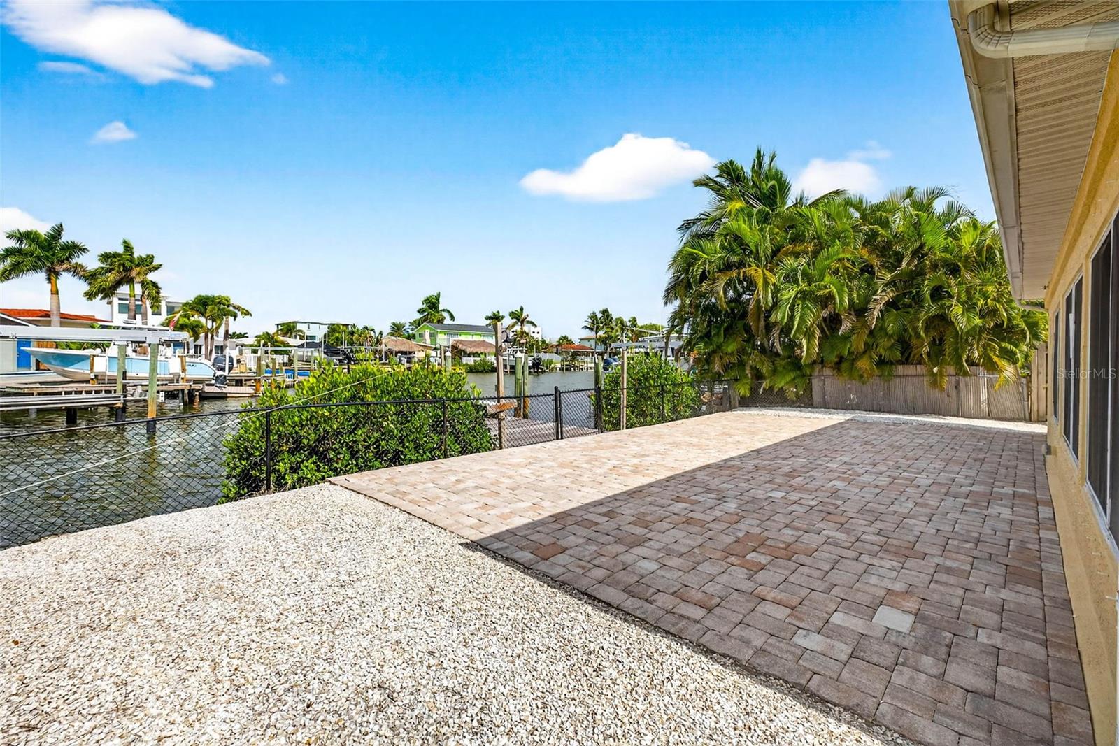 LONG POINT SUB - Residential