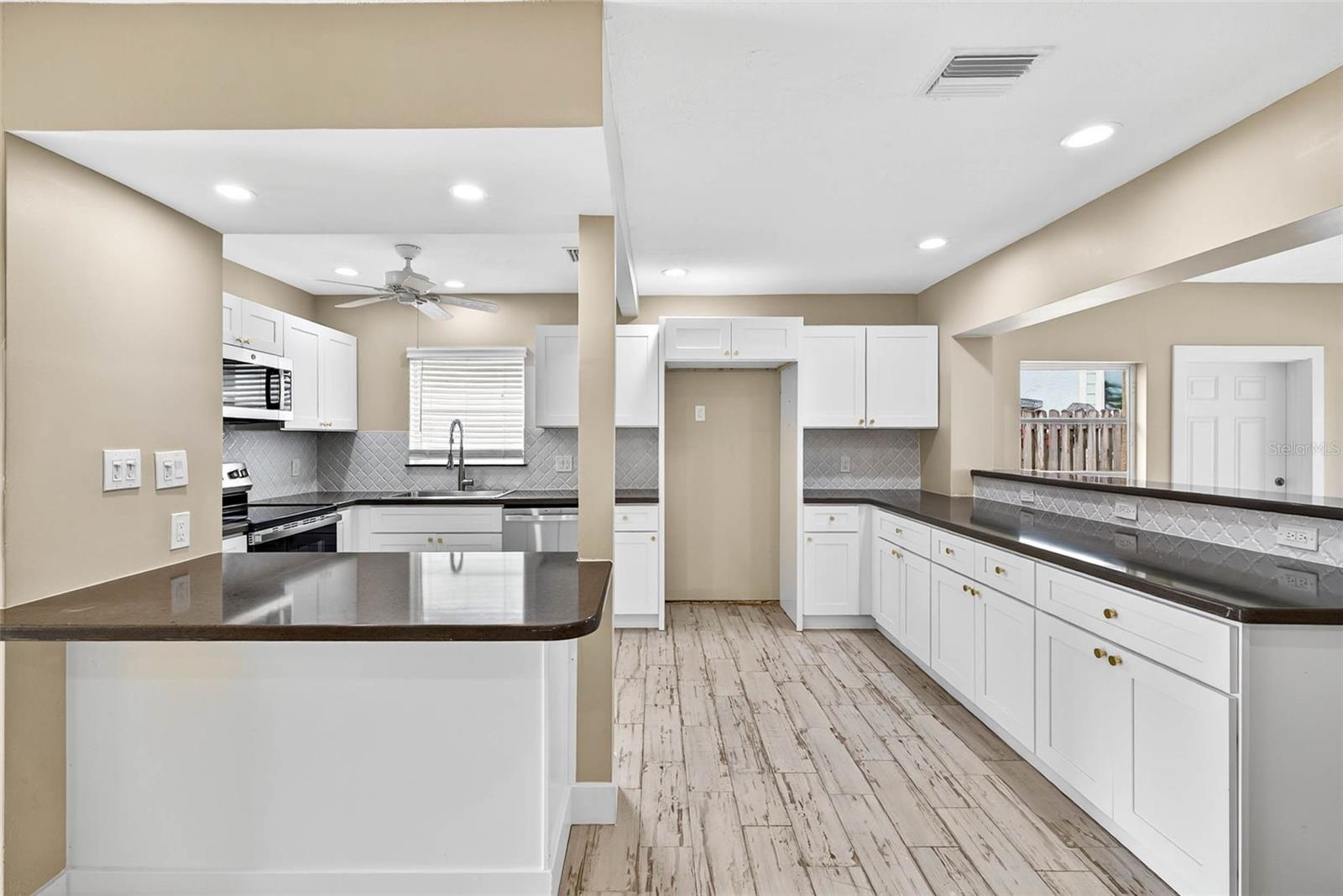 LONG POINT SUB - Residential