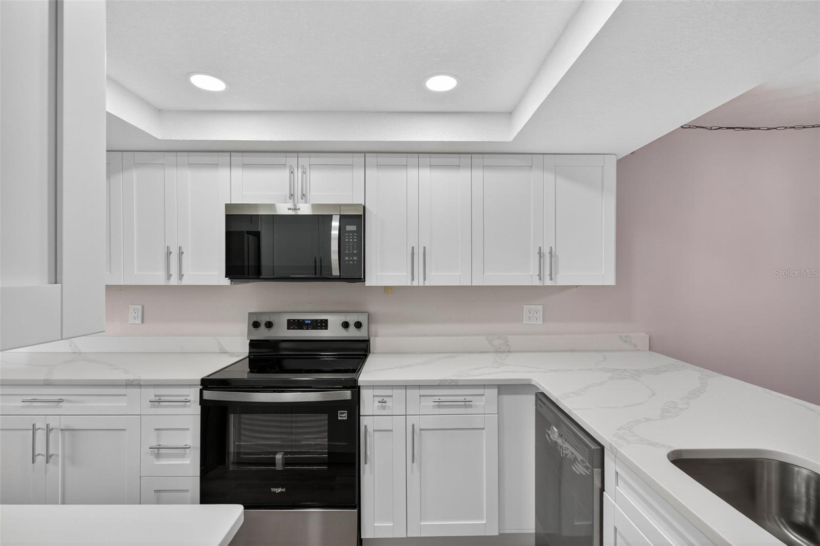 GREEN DOLPHIN PARK MID-RISE CONDO - Residential