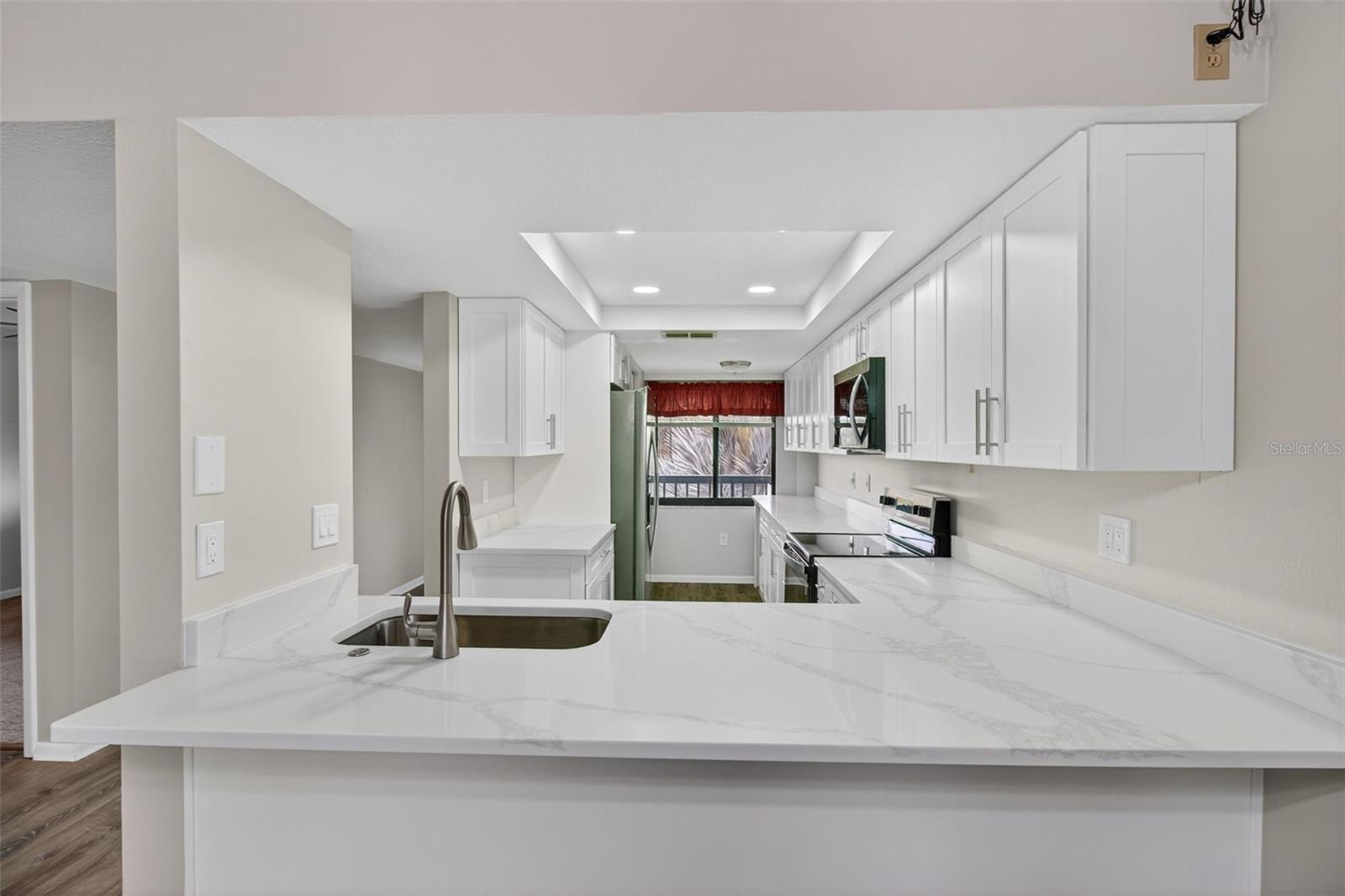 GREEN DOLPHIN PARK MID-RISE CONDO - Residential