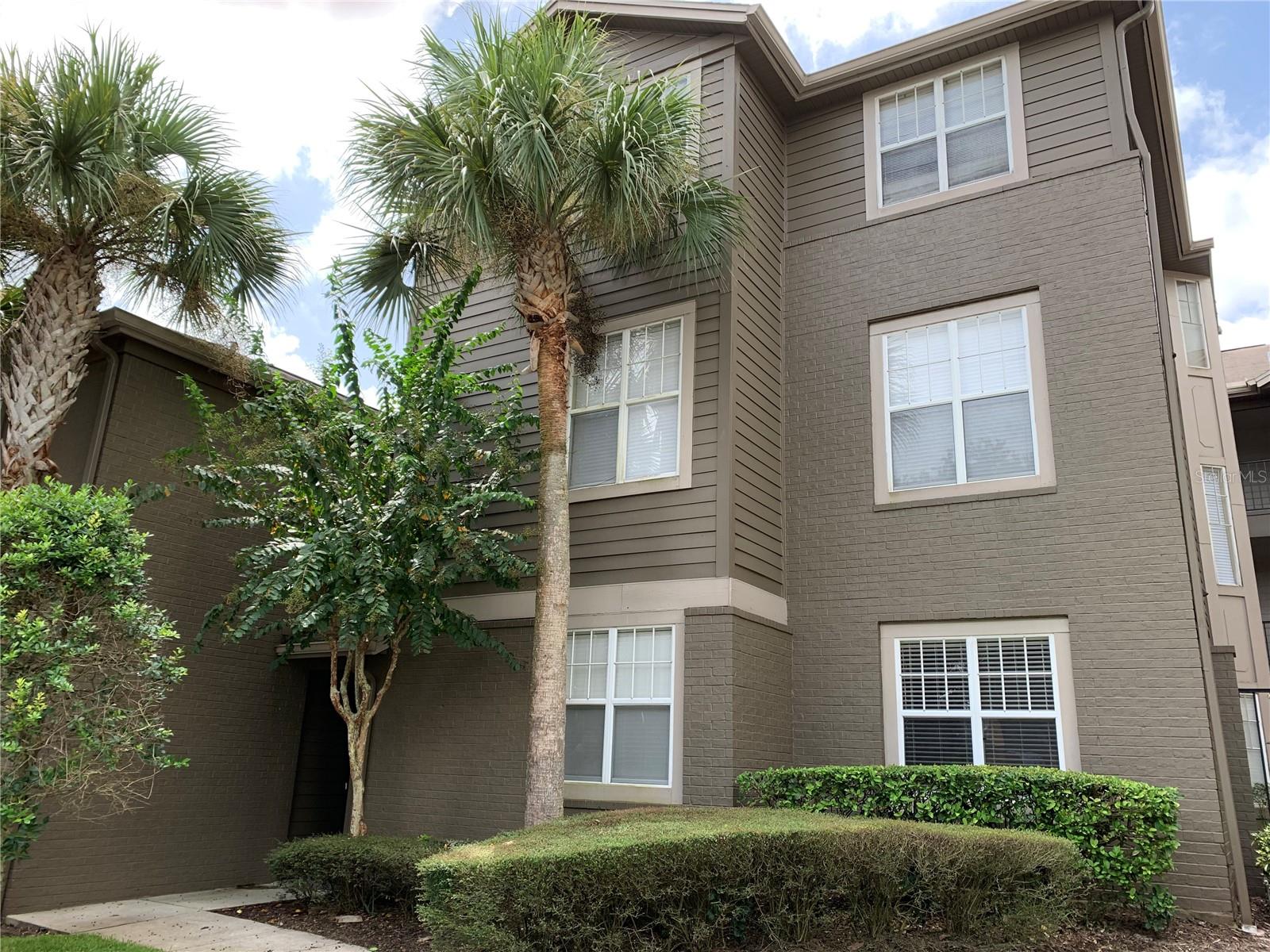 Magnificent - fully remodeled 1 bedroom condo on 1st floor in the resort style community of Residences at Sabal Point. Located within the Brantley School district this upgraded unit features an open floor plan, designer paint, new shower, upgraded plush carpeting, gourmet kitchen with granite countertops & stainless steel appliances. Enjoy relaxing moments on the screened in porch over looking green and serene areas. Full size washer and dryer included ! Community offers a luxurious Clubhouse with tropical pool overlooking lake, gym, Tennis and play play ground. Conveniently located within minutes to shopping, entertainment and I-4.