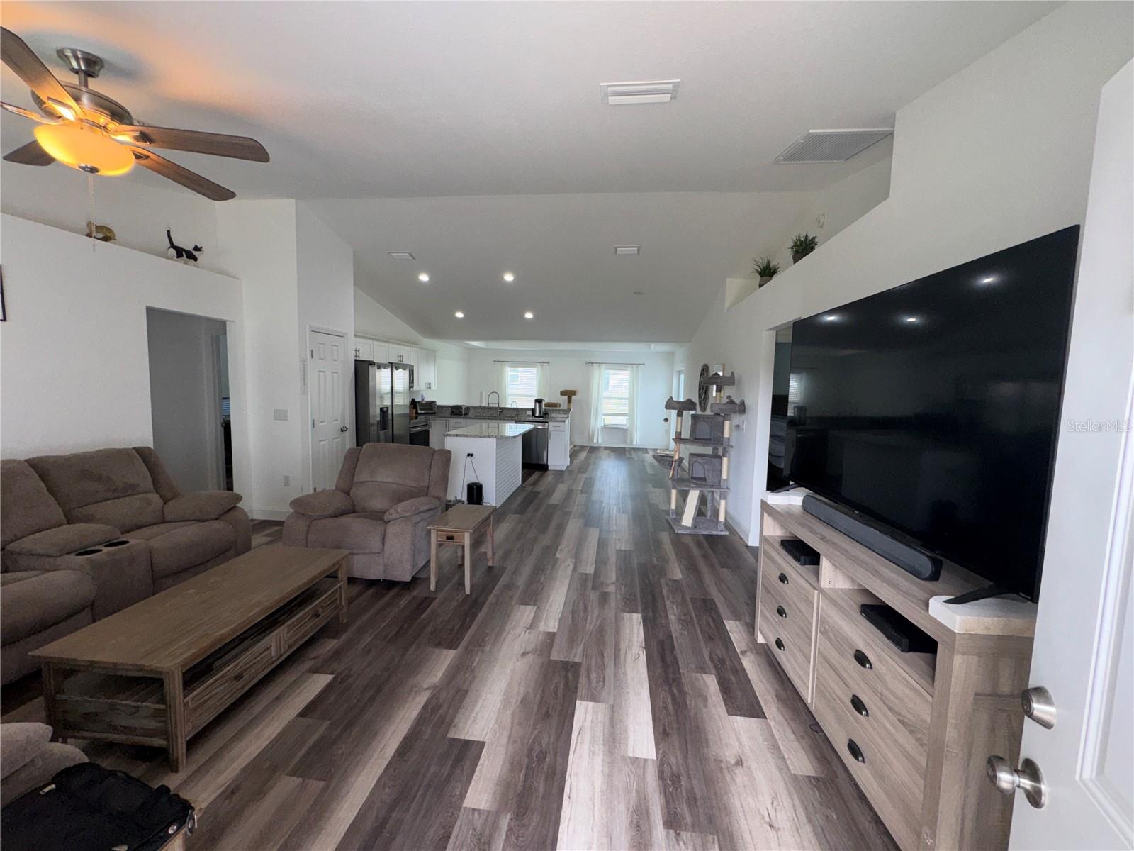 MARION OAKS UN 03 - Residential