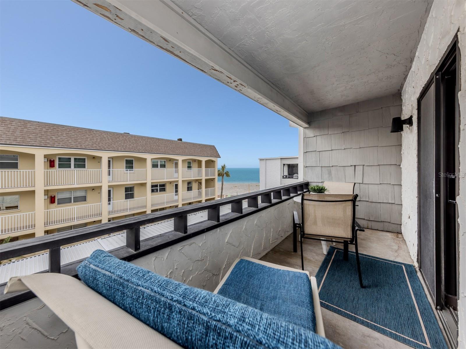 BAHIA VISTA GULF - Residential