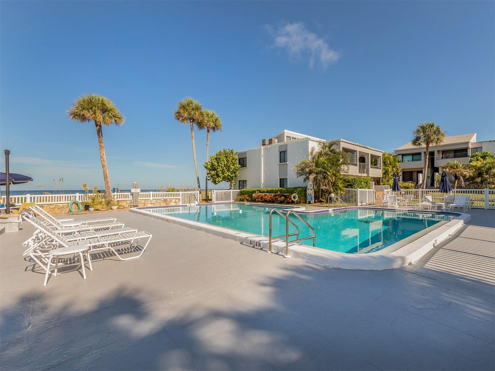 BAHIA VISTA GULF - Residential