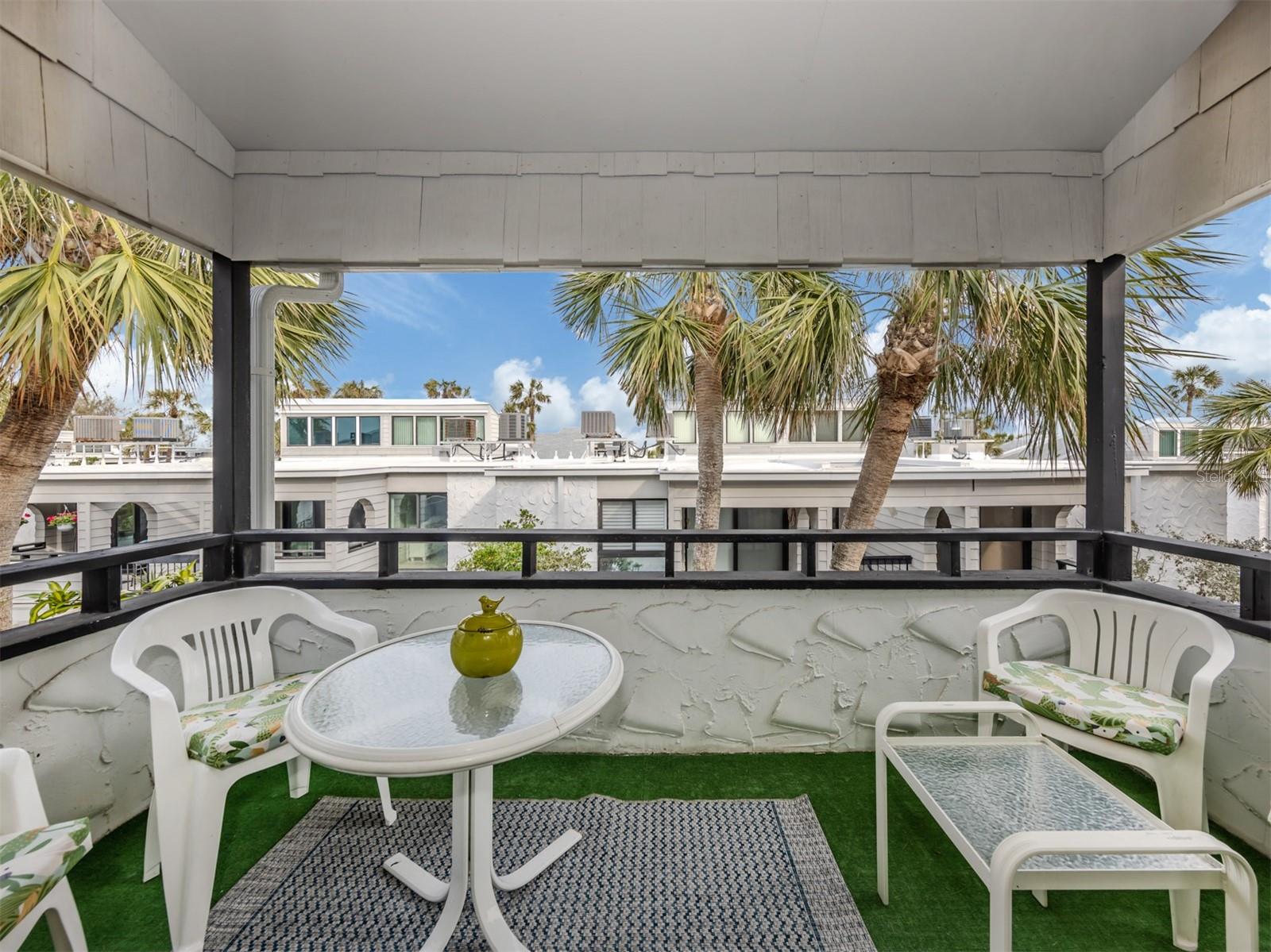 BAHIA VISTA GULF - Residential