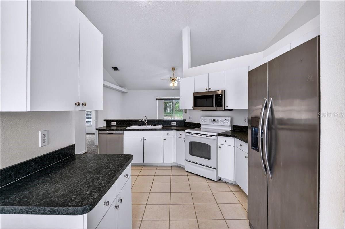 REGENCY OAKS PH II - Residential