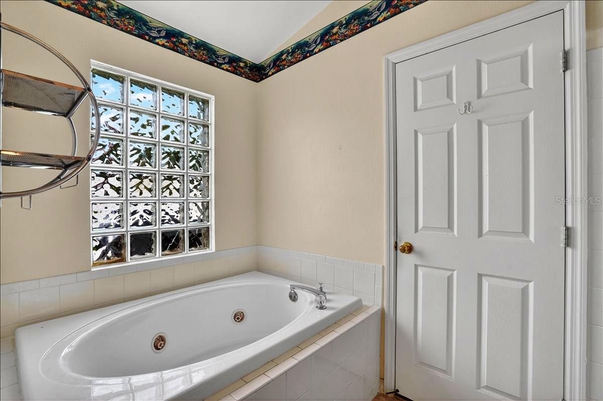REGENCY OAKS PH II - Residential