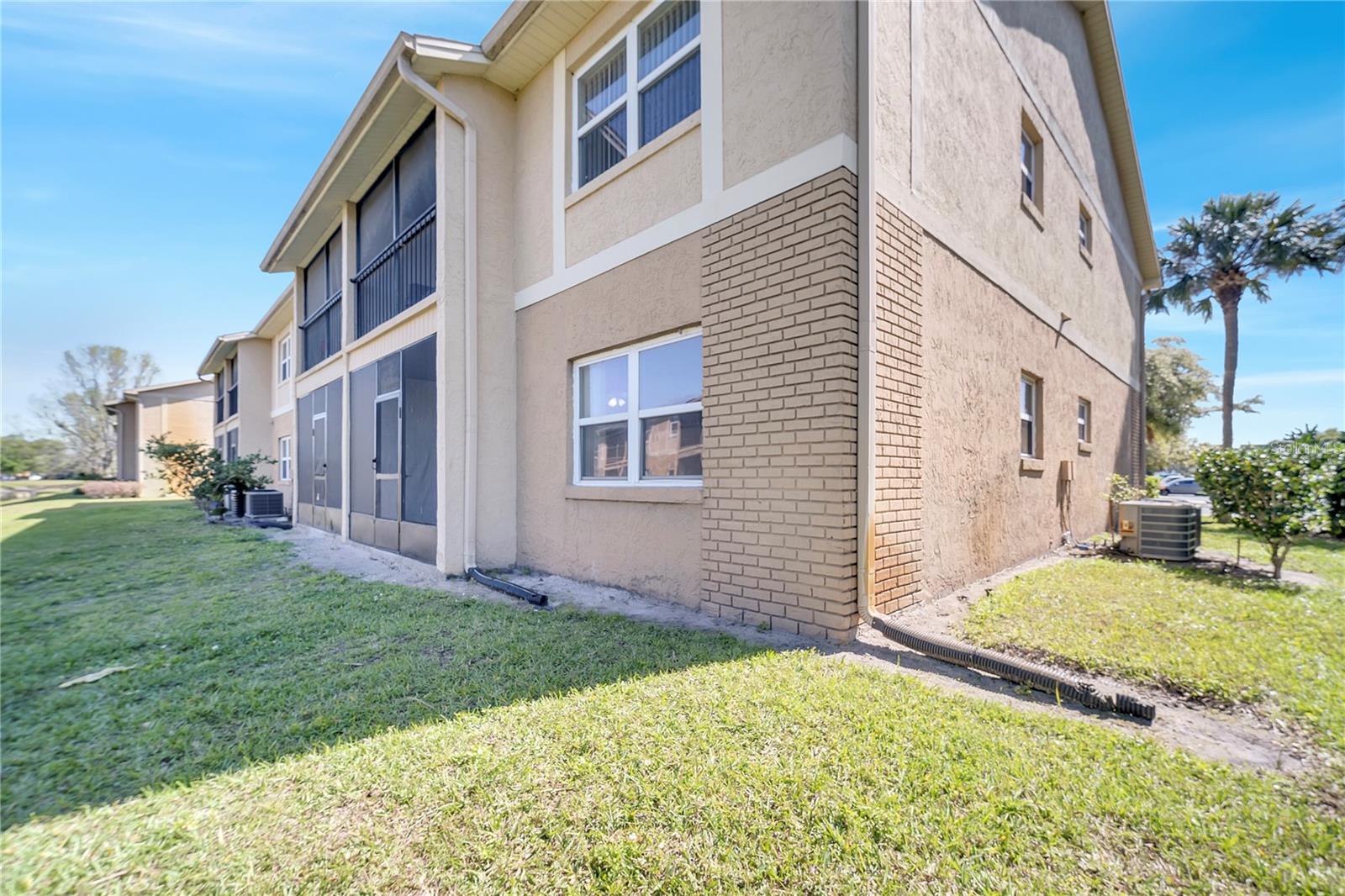 HAWTHORNE VILLAGE - Residential