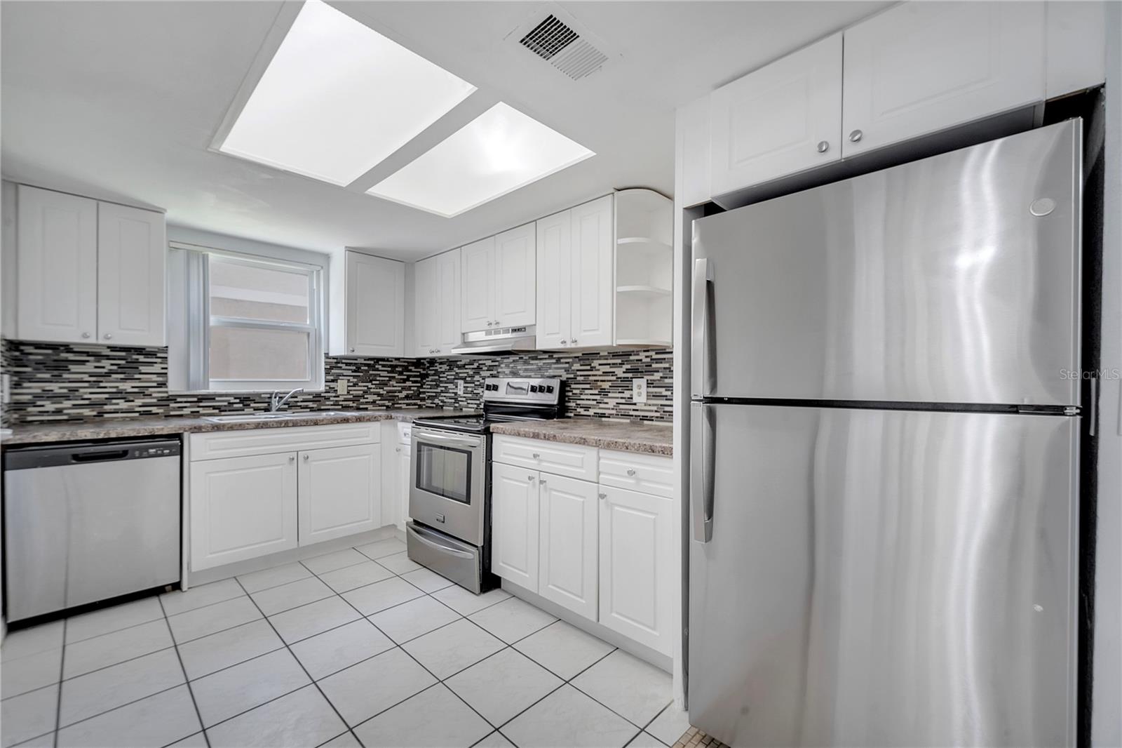 HAWTHORNE VILLAGE - Residential
