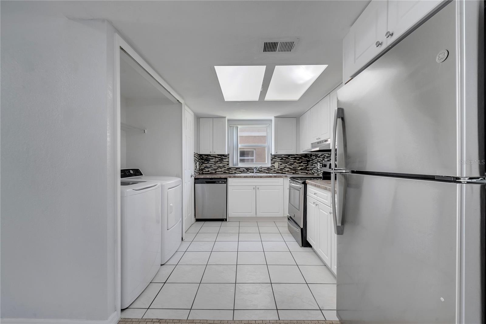 HAWTHORNE VILLAGE - Residential
