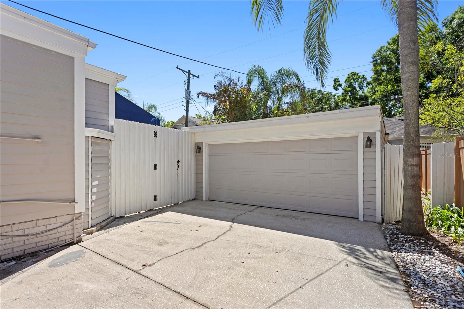 NORTH NEW SUBURB BEAUTIFUL - Residential