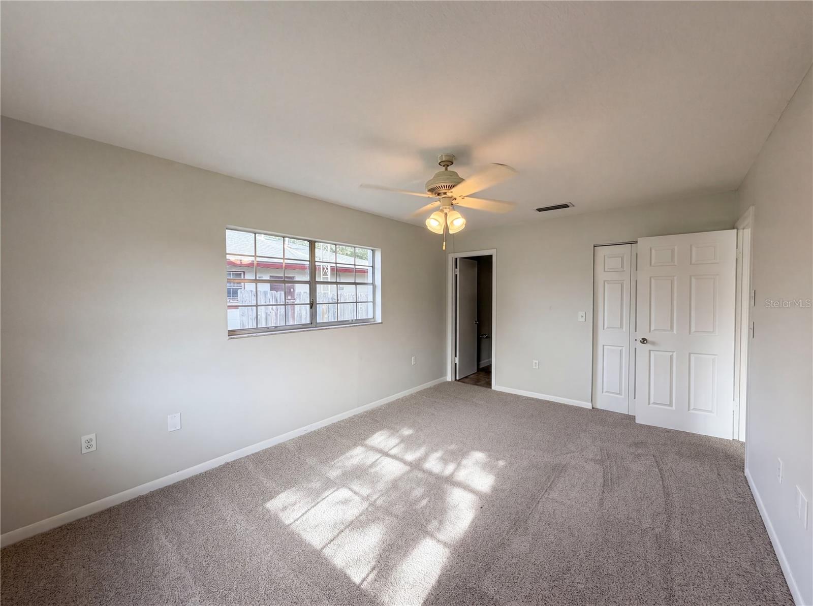 MARION OAKS UN 02 - Residential