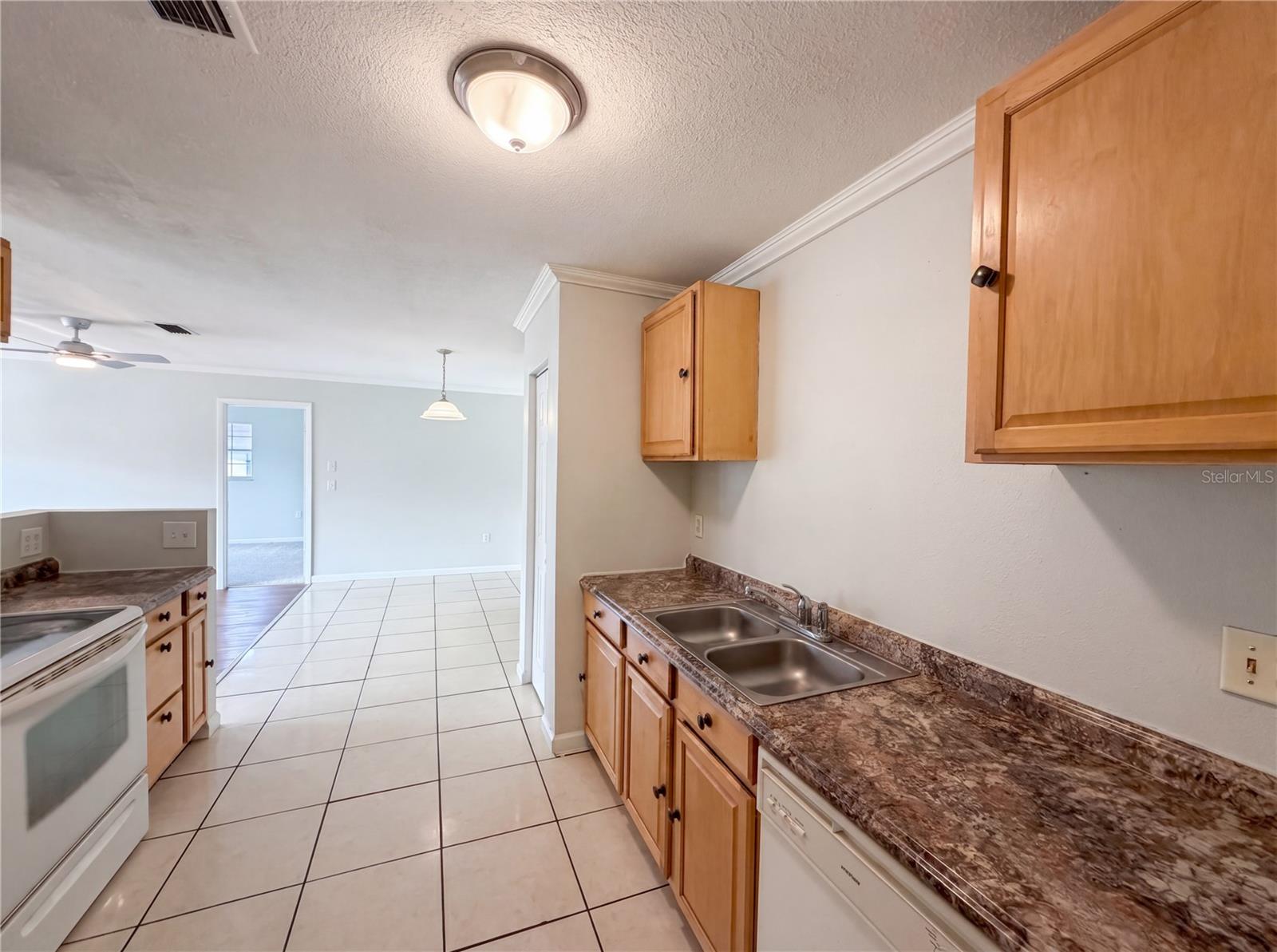 MARION OAKS UN 02 - Residential