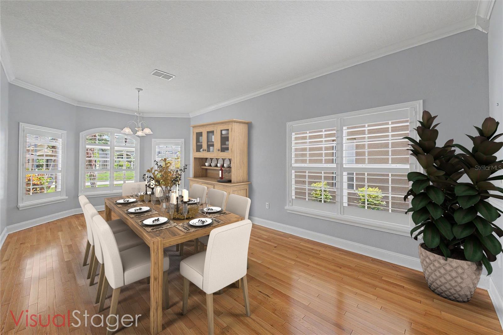 2811 RAVENDALE LANE